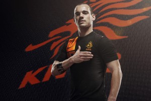 kaiyun-AC米兰攻防转换迅速打出精彩反击，ac米兰防守